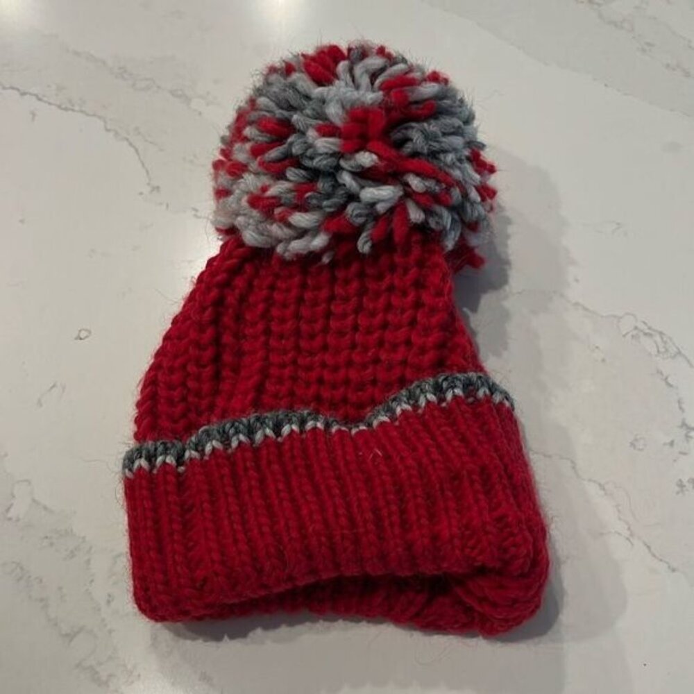 Scarlett & Grey Pom Pom Hat